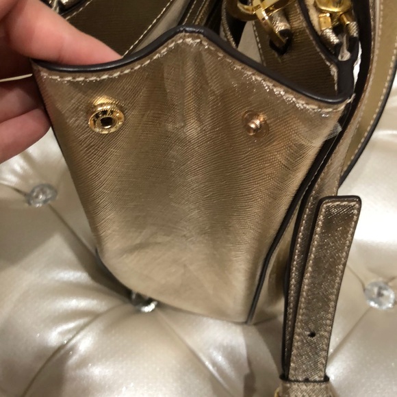 Tory Burch Robinson Metallic Mini Double Zip Bag - Picture 10 of 16